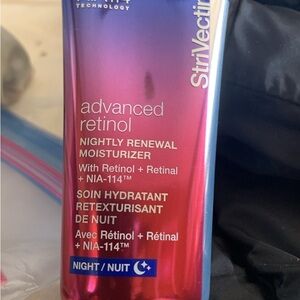 StriVectin Retinol Moisturizer with Silver Cap